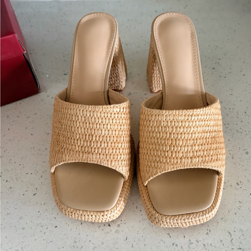 NWT Elegant Tan Woven Raffia Platform Wedge Espadrilles Sandals Heels - Picture 2 of 9